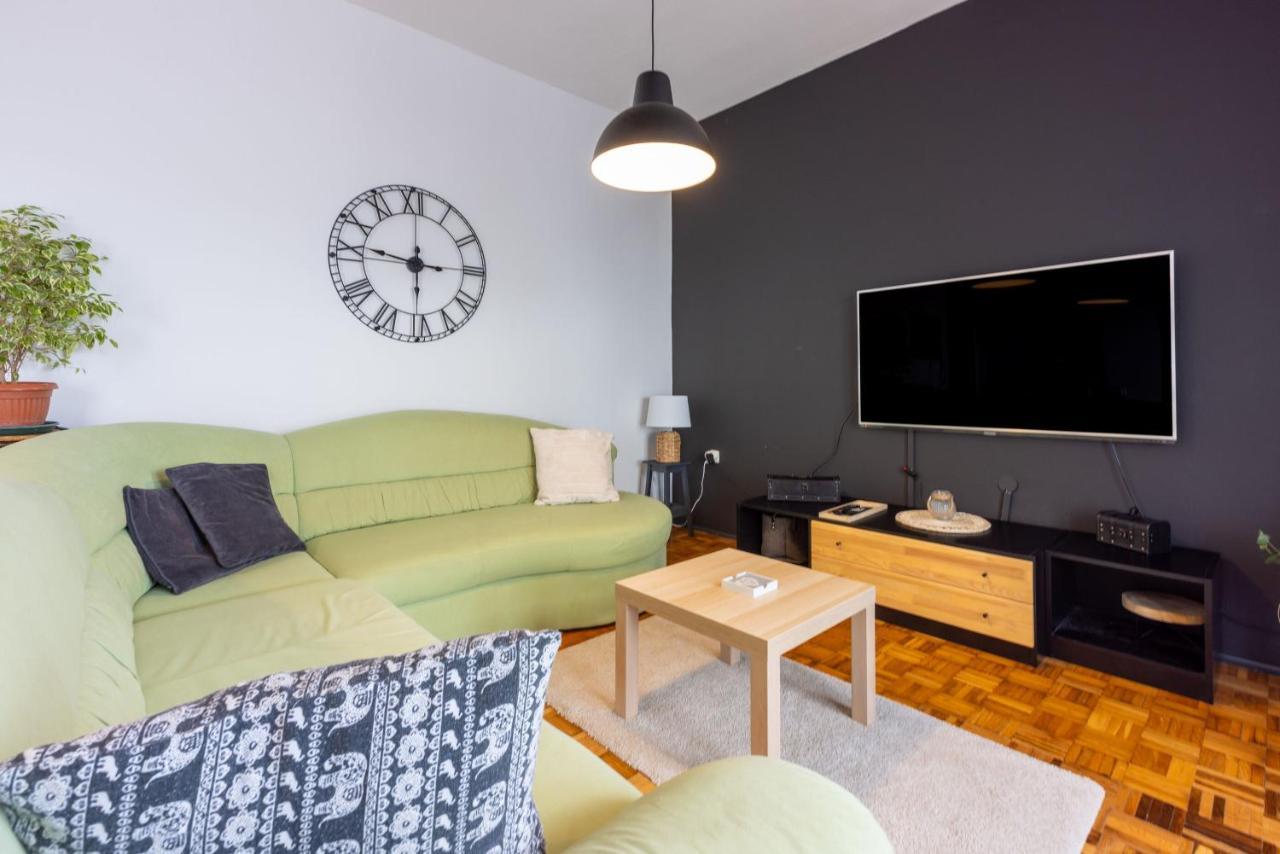 Apartment Suzy Dramalj Eksteriør bilde