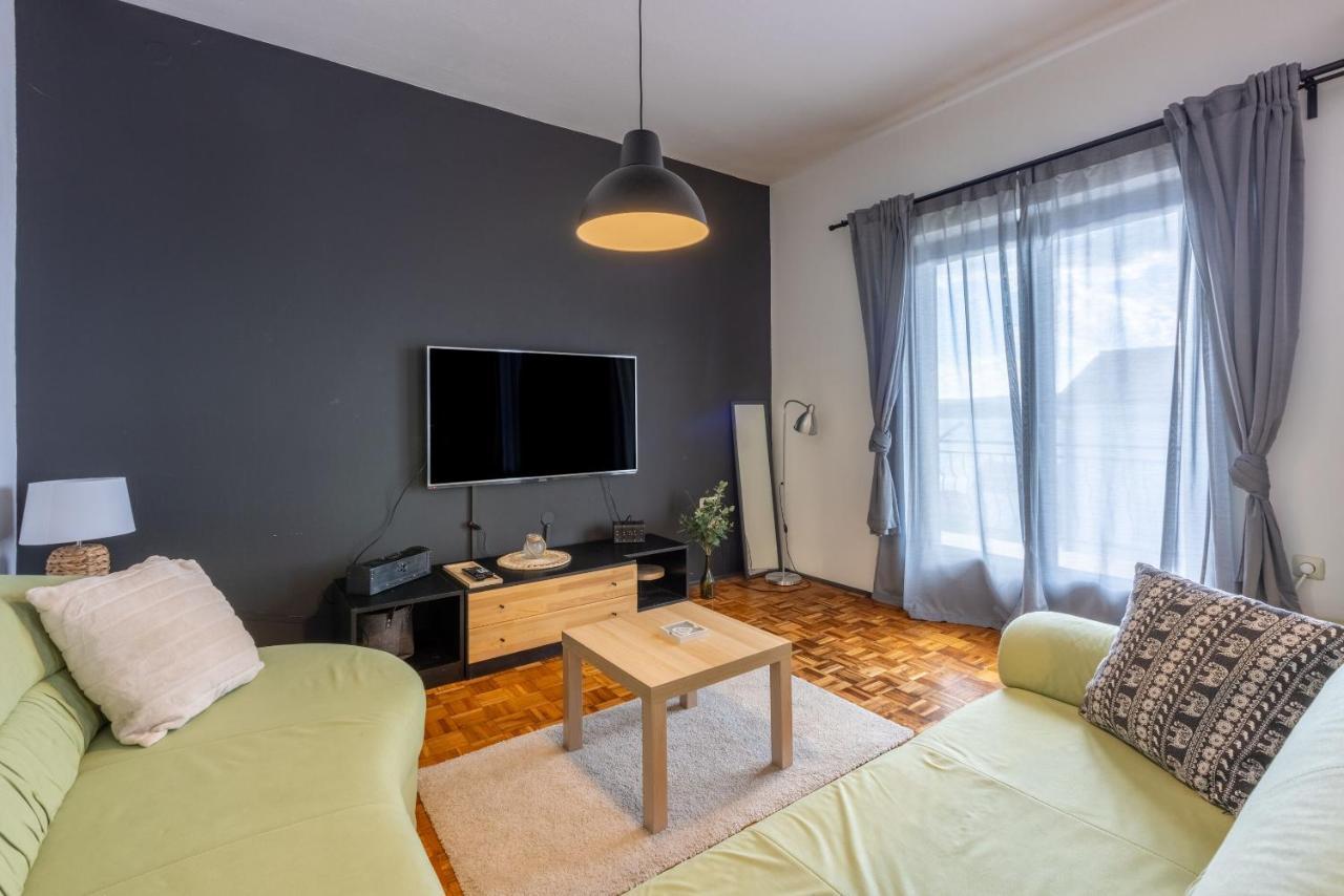 Apartment Suzy Dramalj Eksteriør bilde